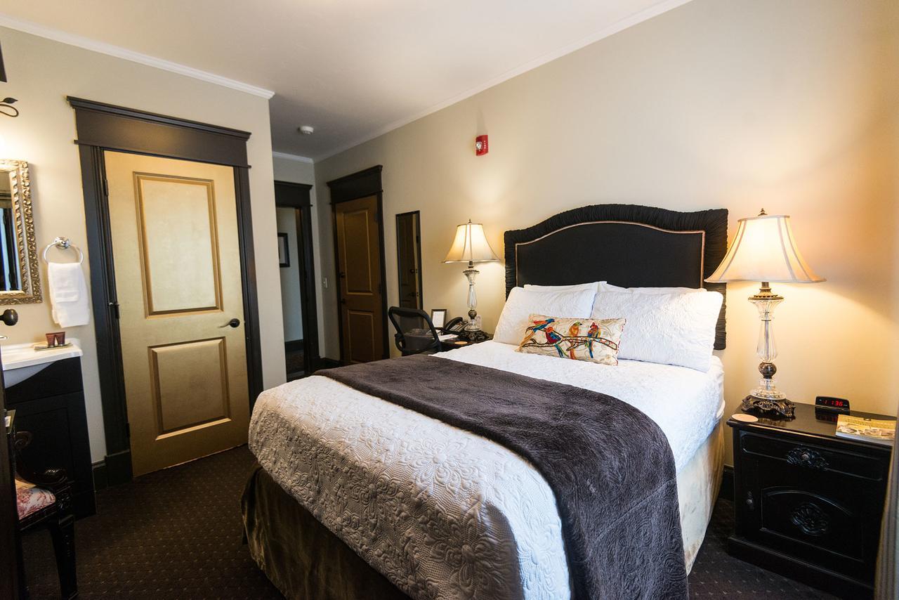 Camas Boutique Hotel Exterior photo